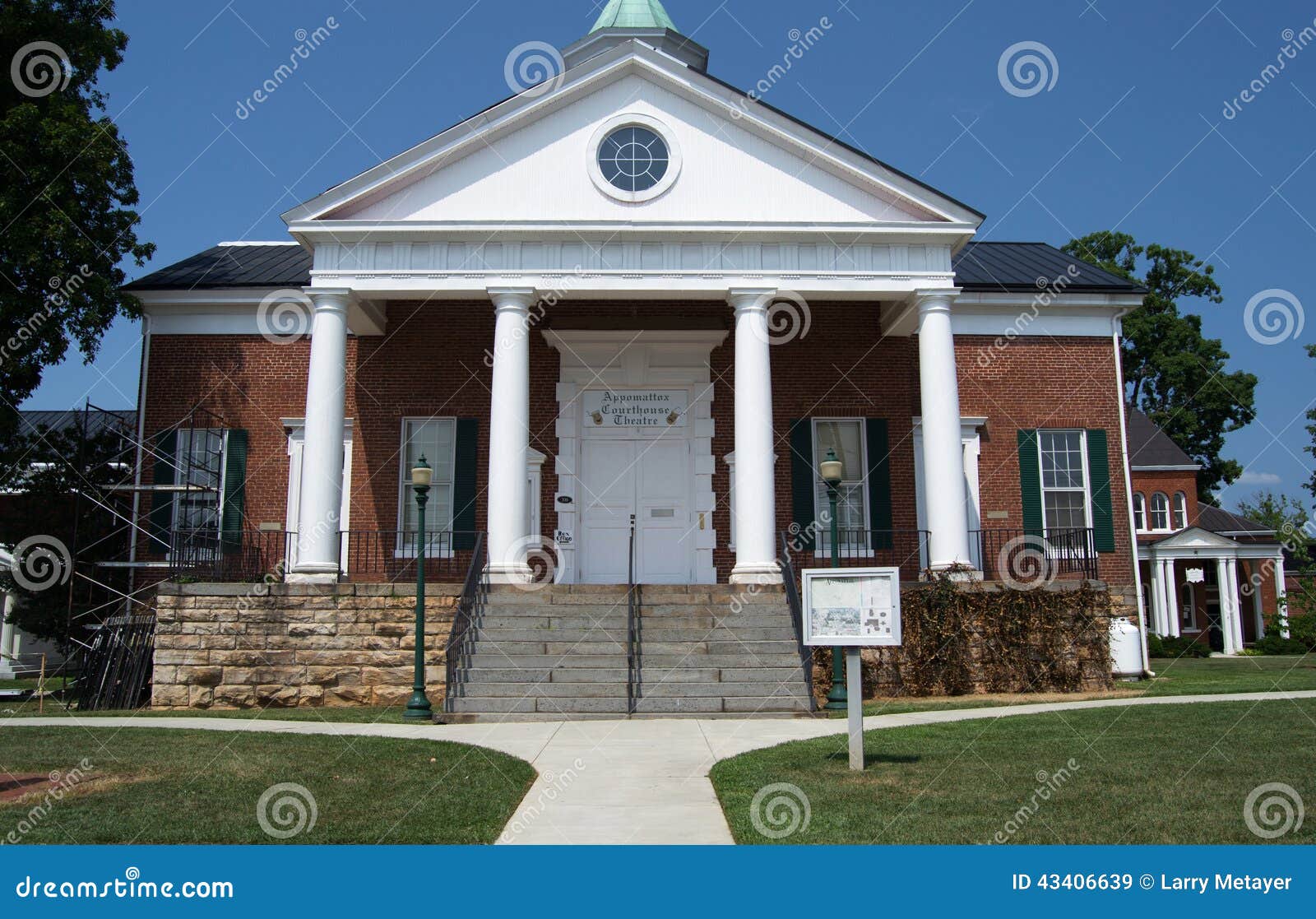 Appomattox County Courthouse Editorial Stock Image Image of landmarks, virginia 43406639