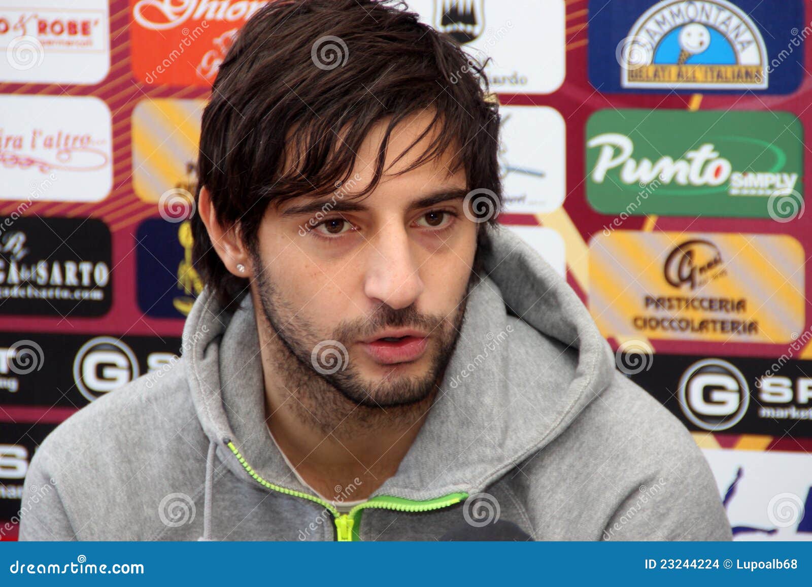 Campeonato Italiano De Futebol Serie B De Livorno Vs Pordenone Imagem  Editorial - Imagem de editorial, fotografia: 159100820