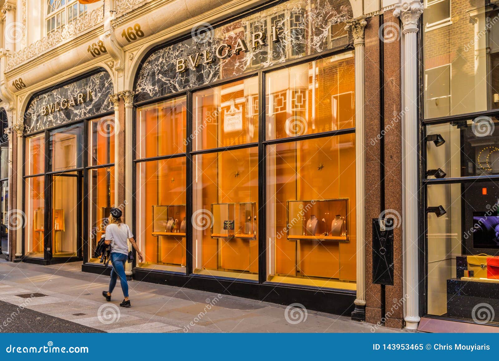 Affluent Bond Street In London 