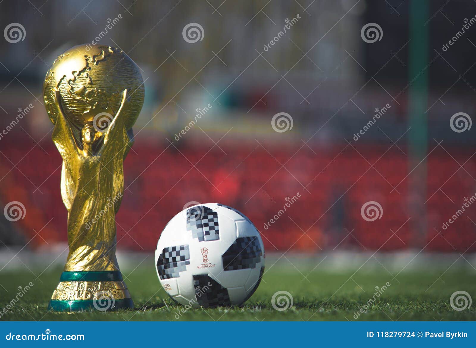 Mobile fifa world cup 2022 hi-res stock photography and images - Alamy