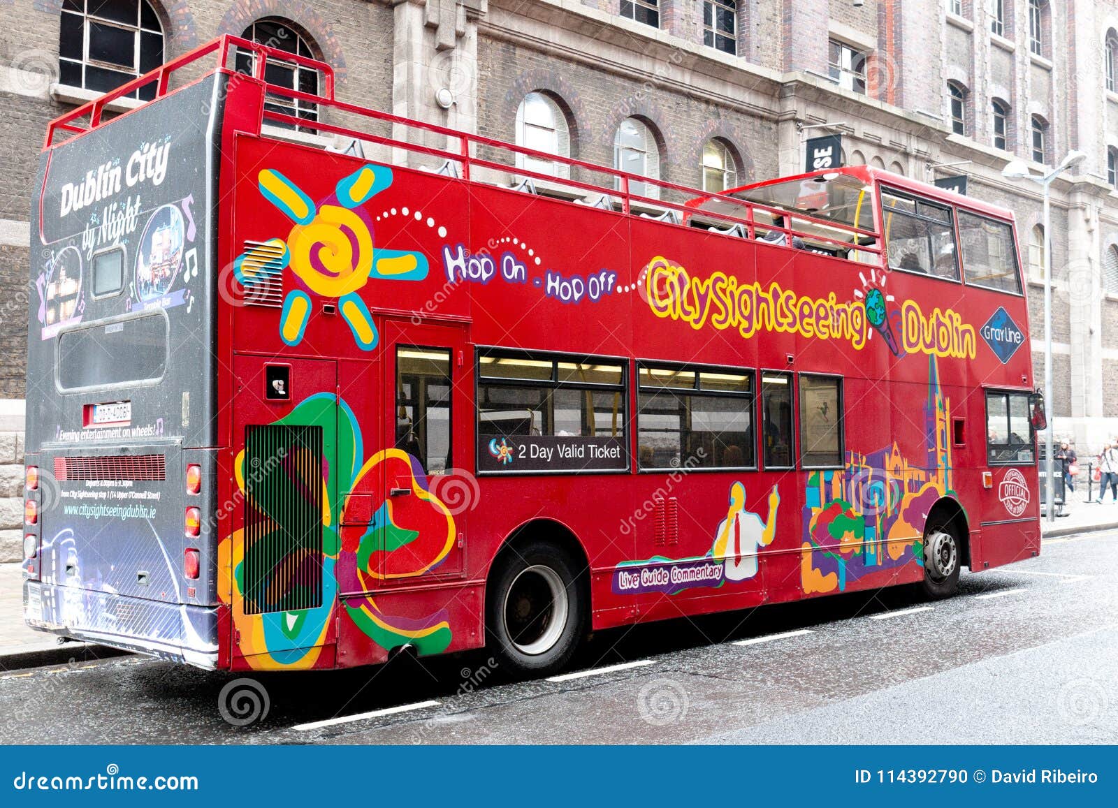 omvendt Sygeplejeskole slids City Sightseeing Dublin Famous Double Deck Tour Buses, Which Go Around the  City and Stop at Points of Interests Where People Can H Editorial Image -  Image of street, authentic: 114392790