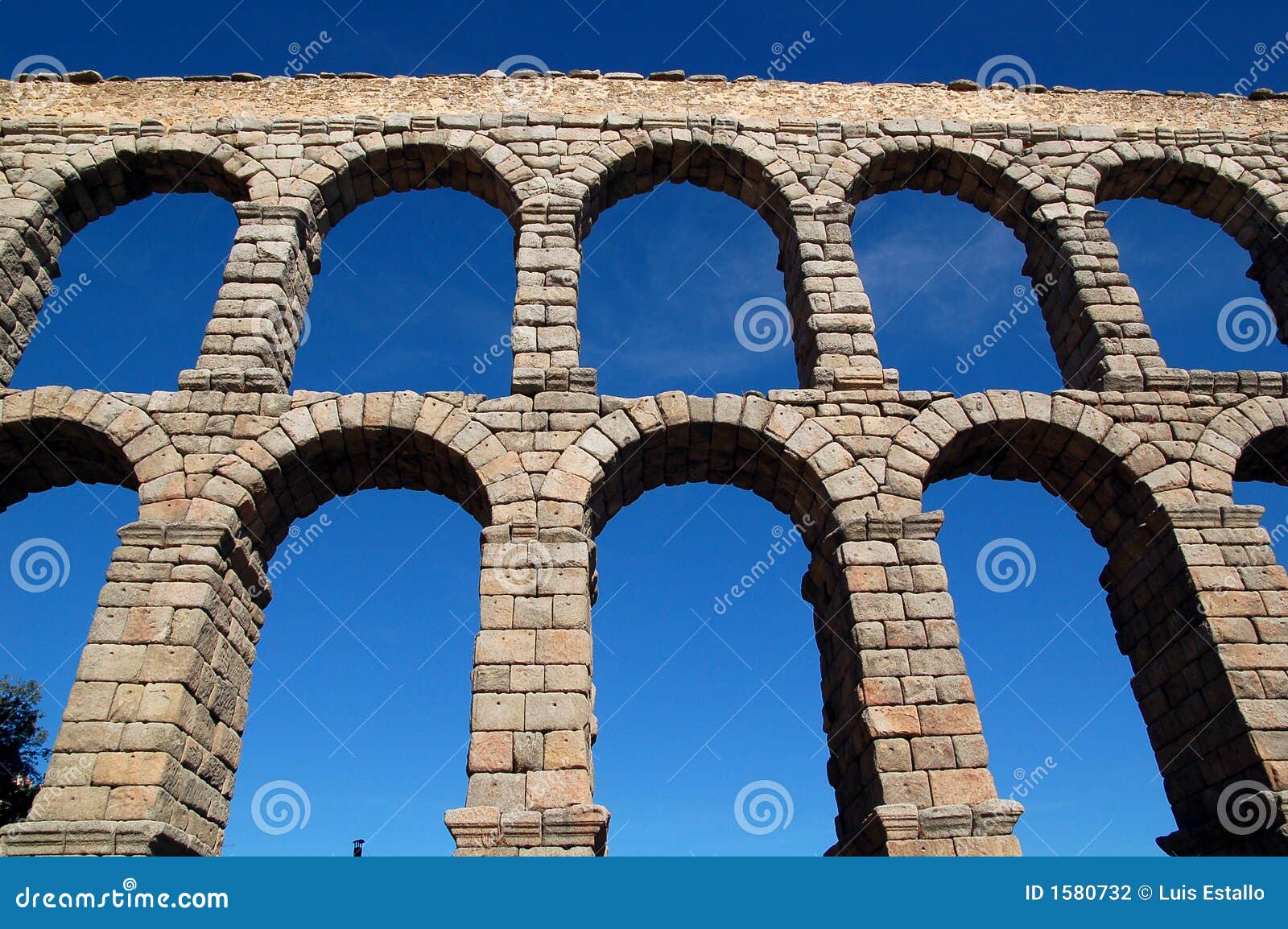 aqueduct 9