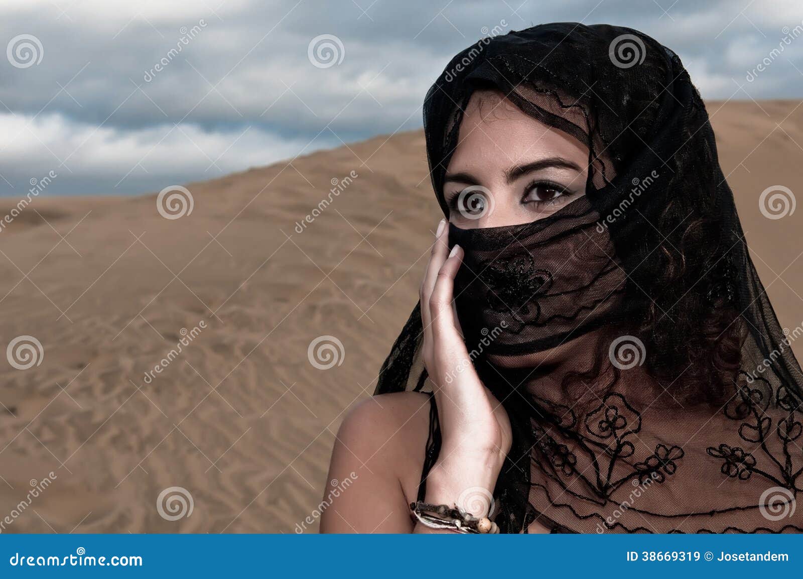 Sexy Arabe Photo