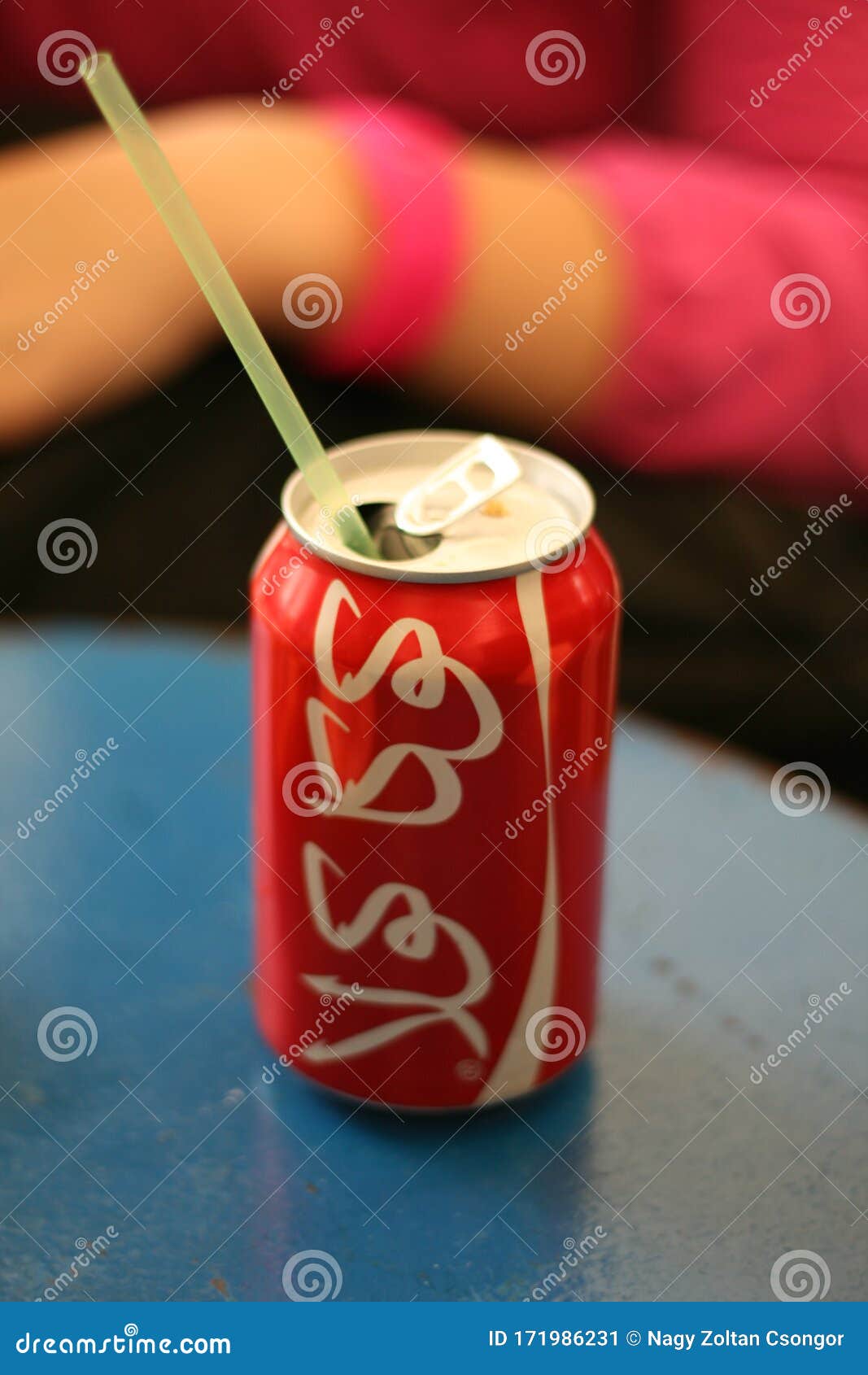 Arabic coca cola editorial photo. Image of cola, arab 171986231
