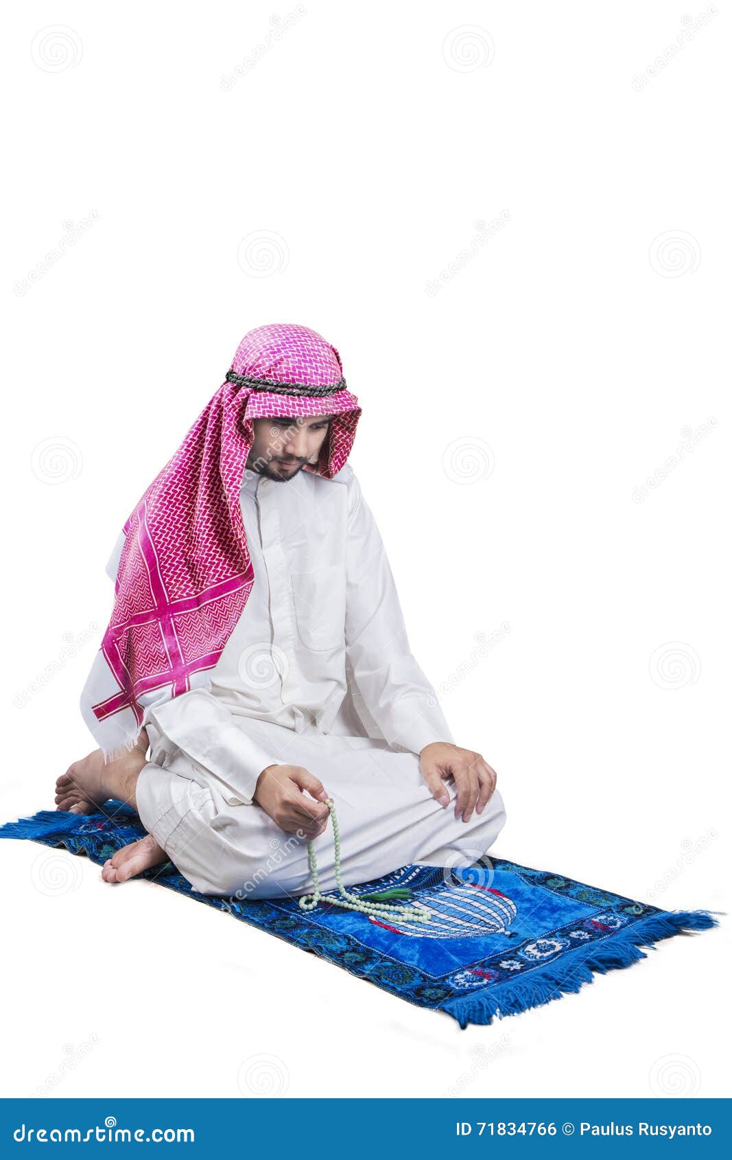 arabic man dhikr on the carpet