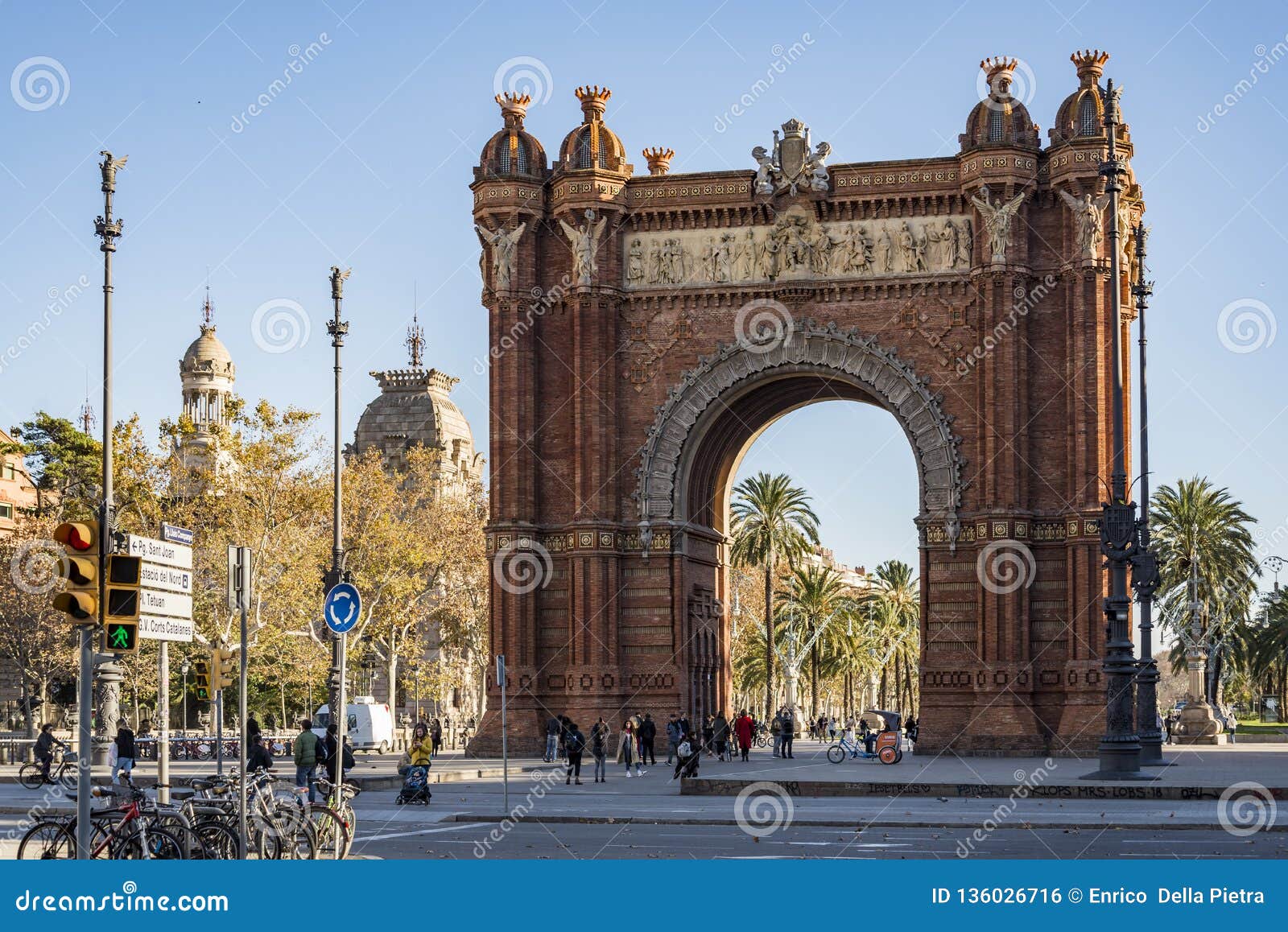 The Arc De Triomf One Of The Most Famous Landmark In