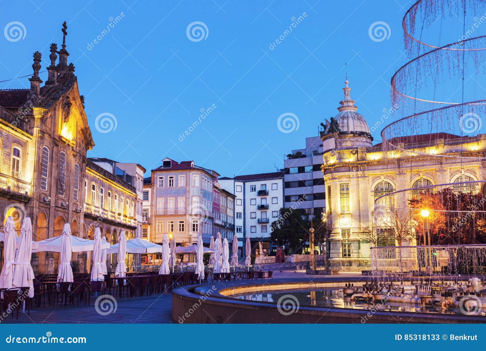 arcada on plaza de la republica in braga at dawn