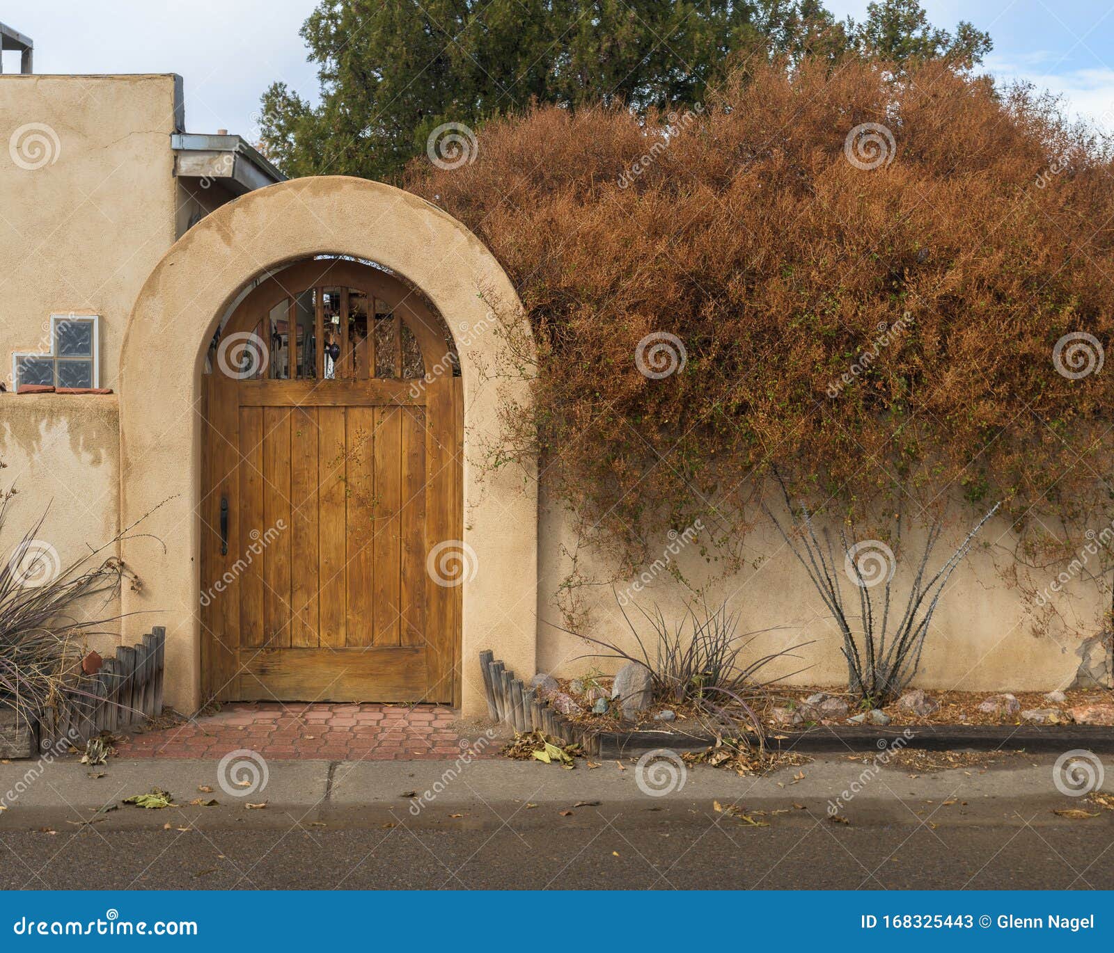 arched doorway in historic mesilla, new mexico
