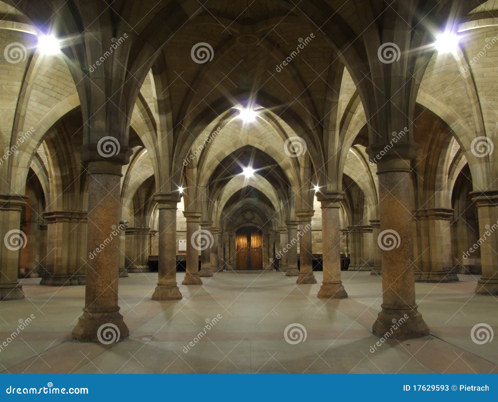 arches and pillars at glasgow university building