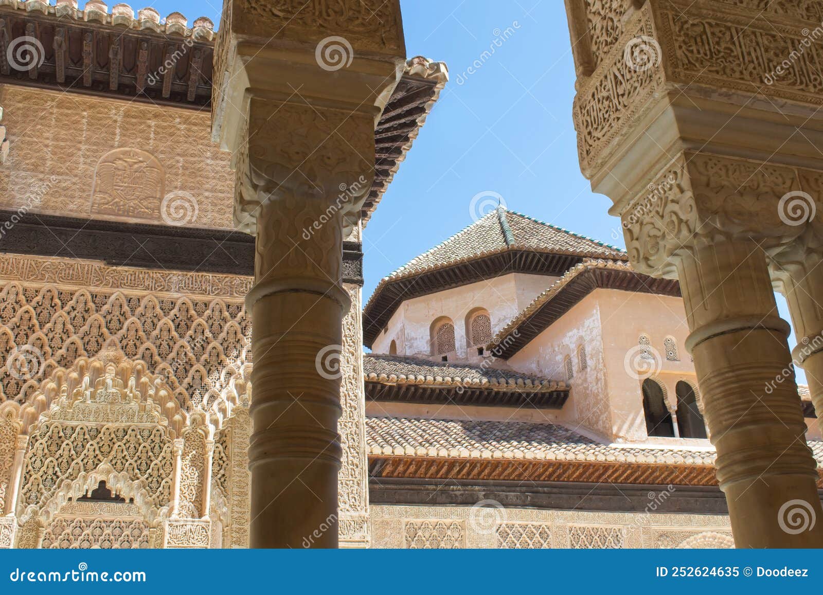 Architecture du palais de l'Alhambra