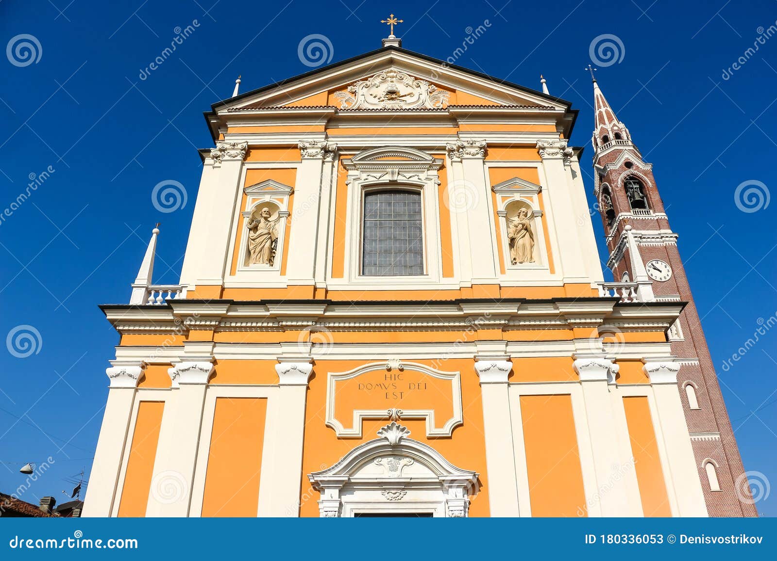 Parrocchia Ss Apostoli Pietro E Paolo Architecture of Catholic Church Parrocchia Dei Ss. Pietro E Paolo
