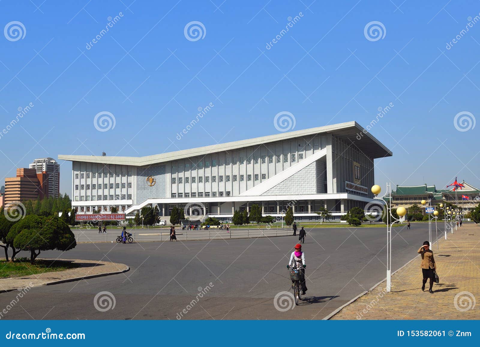 Architektur Nordkoreas Pjongjang Redaktionelles Foto Bild Von Quadrat Stra
