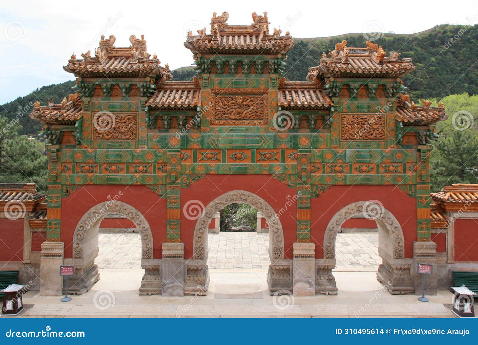 archway in a buddhist temple (xumifushou temple) in chengde (china)