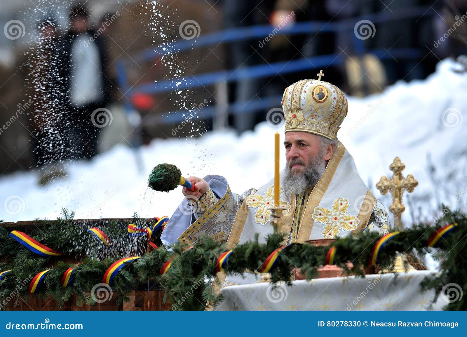 Feste Religiose Più Importanti Al Mondo Arcivescovo Di Craciun Cassian Roman Durante Feste Religiose Importanti