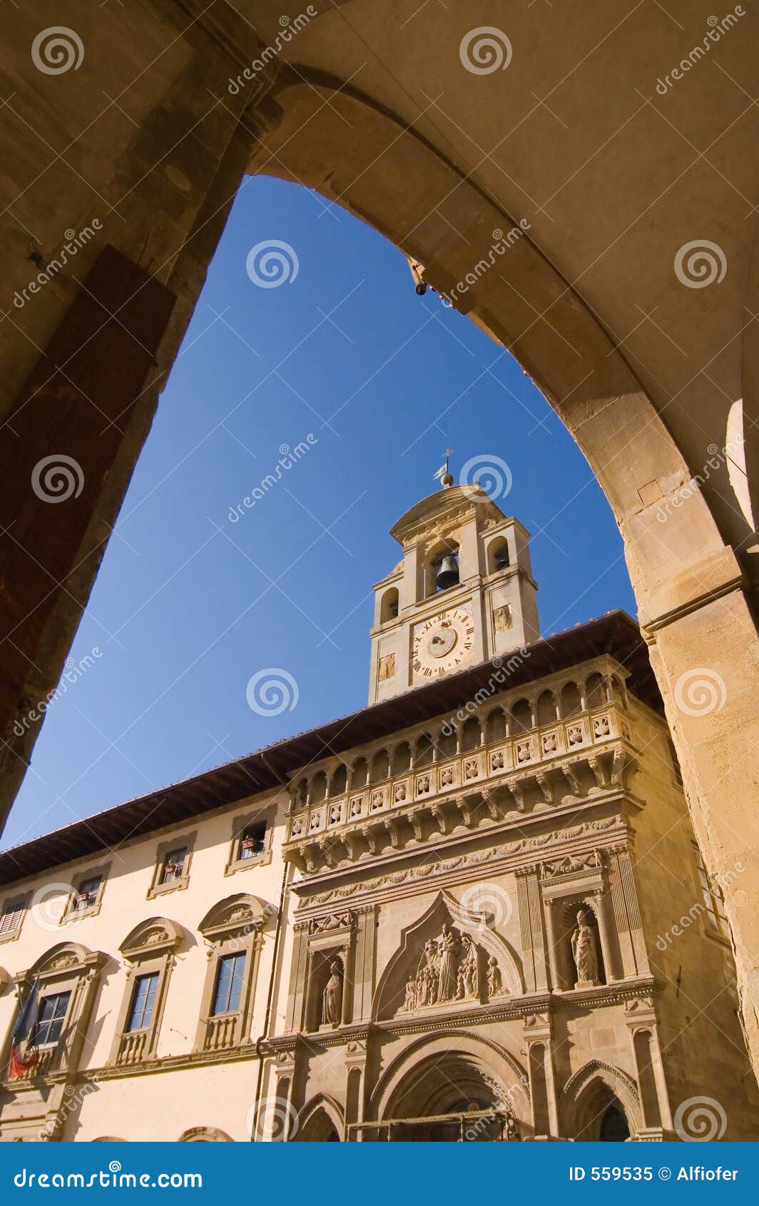 arezzo tuscany, piazza grande