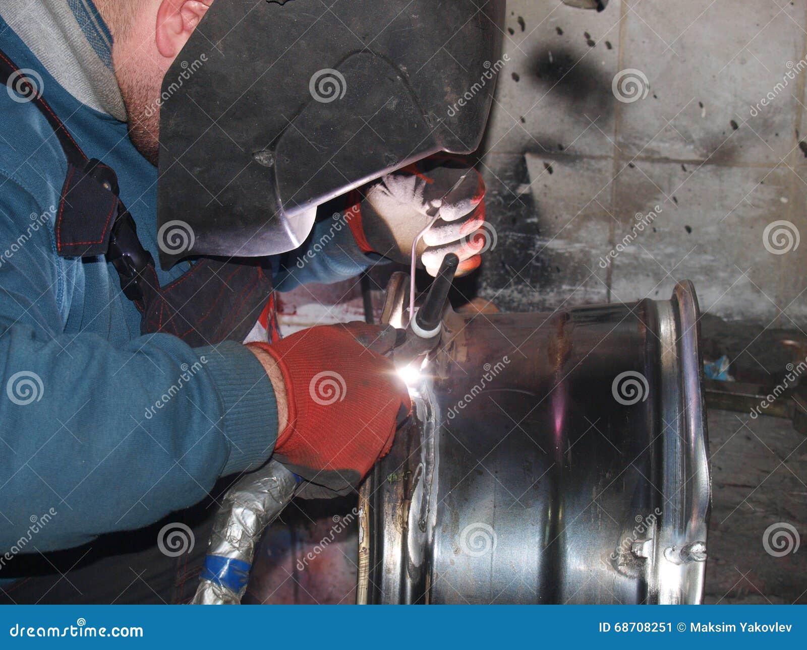 Argon arc welding stock image. Image of wheel, restore 68708251