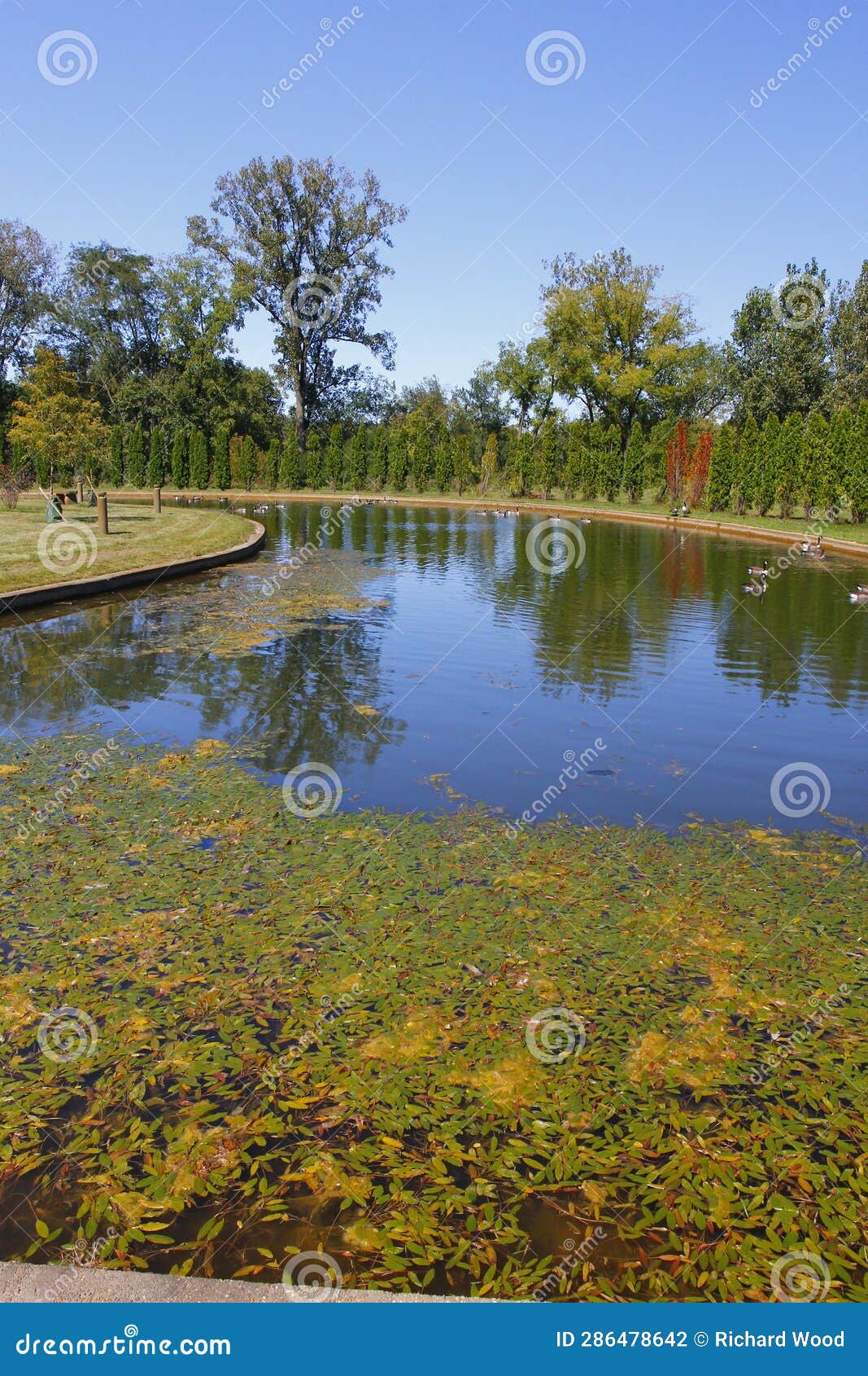 Ariel Foundation Park, Mount Vernon, Ohio Stock Photo Image of ruins
