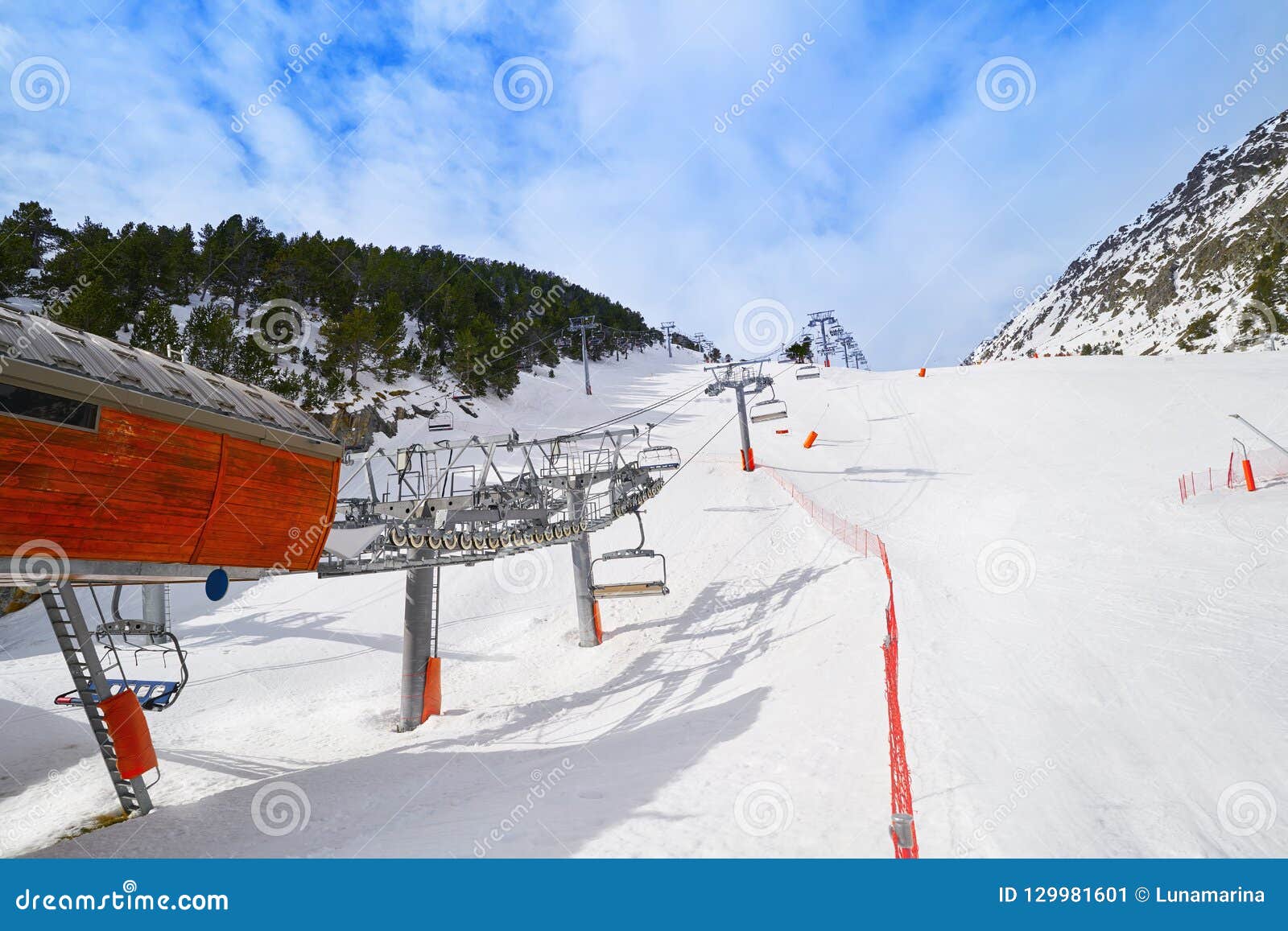 arinsal ski resort in andorra pyrenees