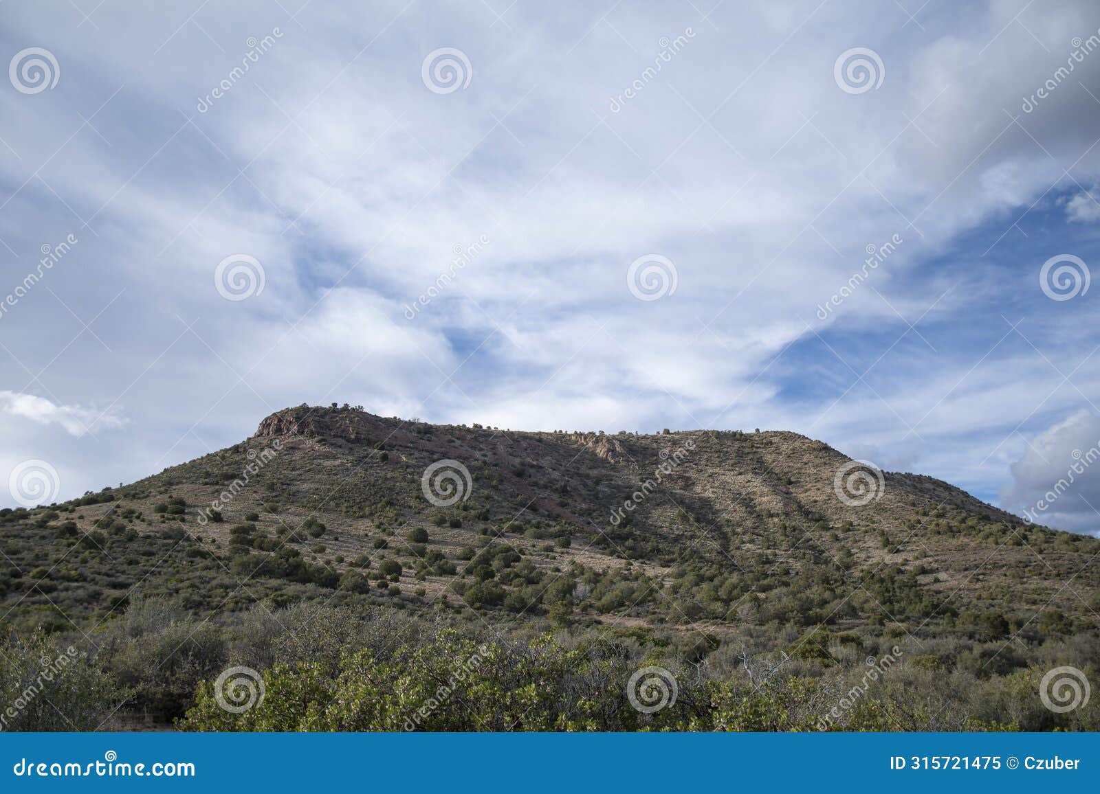 arizona rugged mountain landscape in afternoon