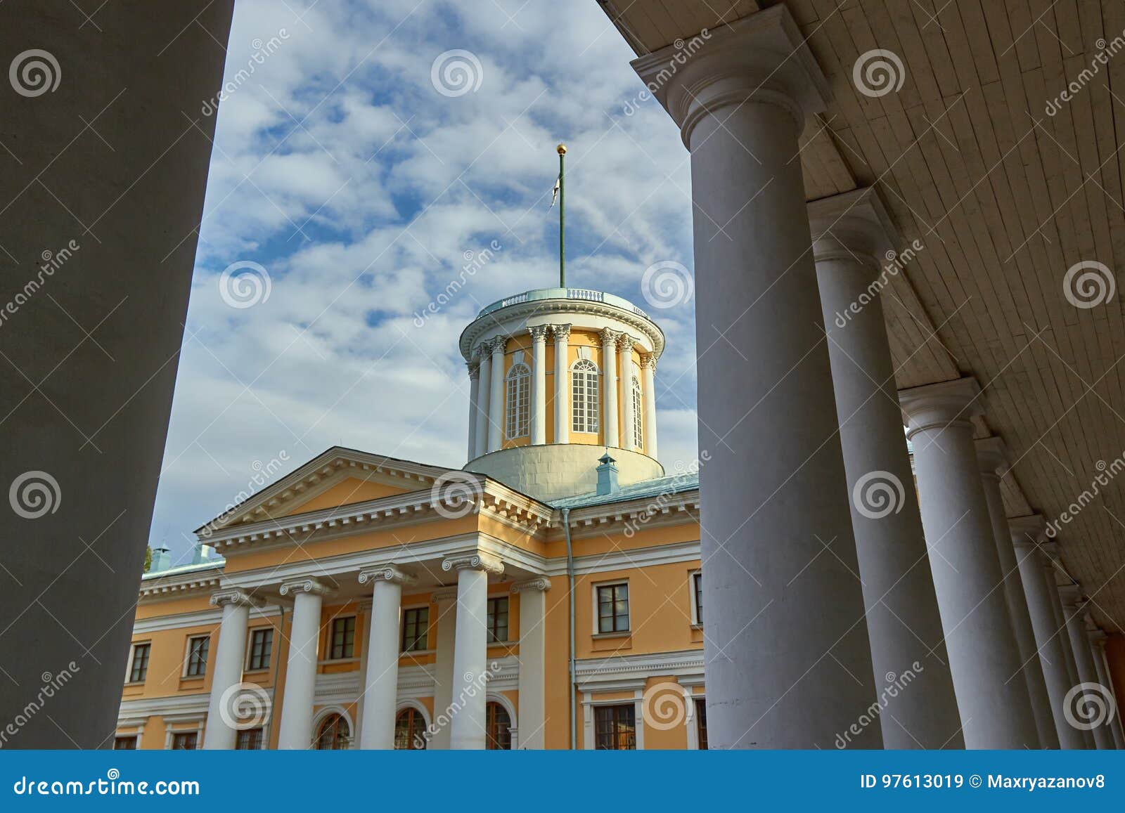 Arkhangelskoye Estate, Russia Stock Image - Image of destinations ...
