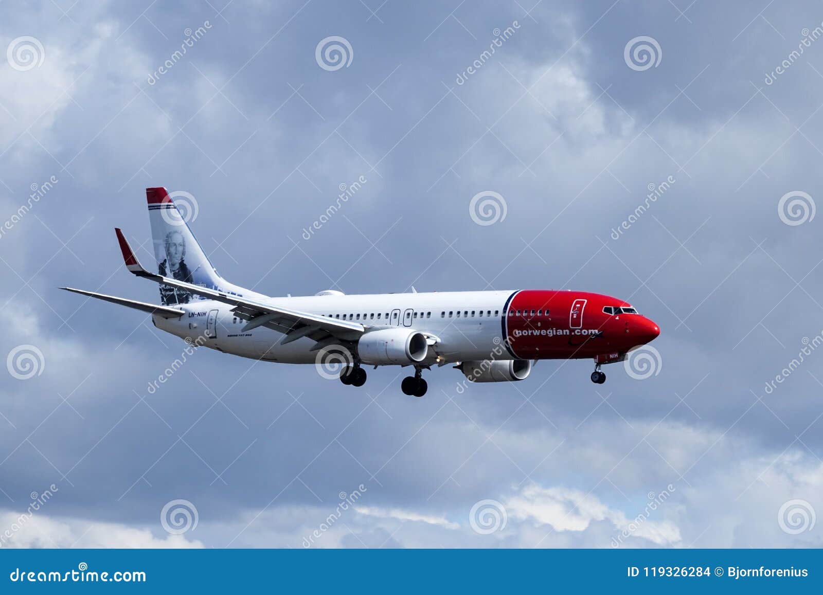 Air Shuttle ASA, Boeing 737 - 8JP Editorial Stock Image - Image of shuttle, bright: 119326284