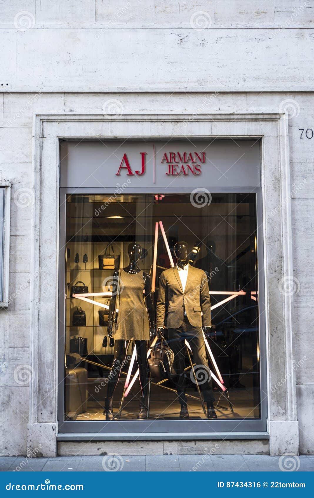 springen was Millimeter Armani Jeans Shop in Rome, Italy Editorial Photo - Image of luxury,  condotti: 87434316