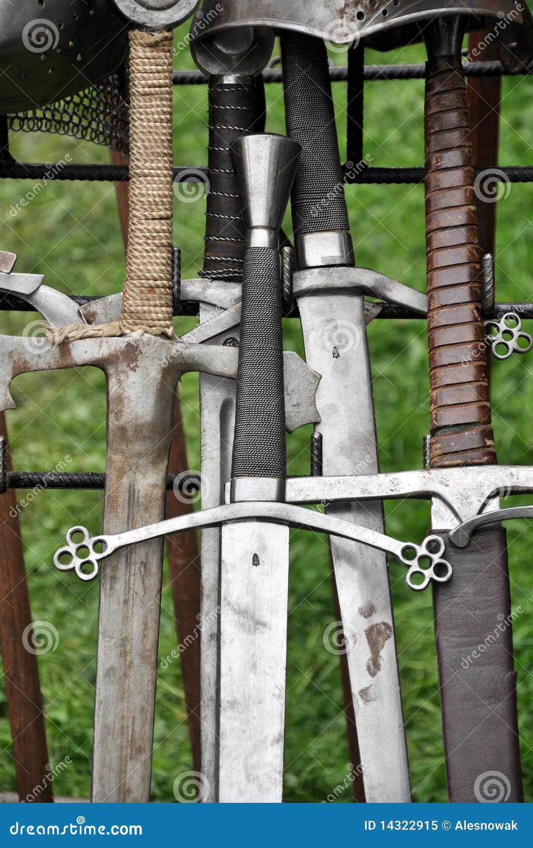 Armatura storica immagine stock. Immagine di armatura 14322915