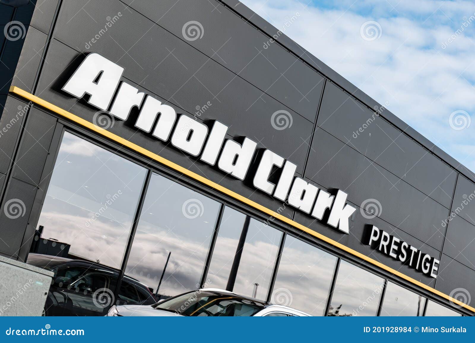 Arnold Clark Prestige Inverness Car Dealership In A Dynamic Perspective arnold-clark-prestige-inverness-car-dealership-in-a-dynamic-perspective