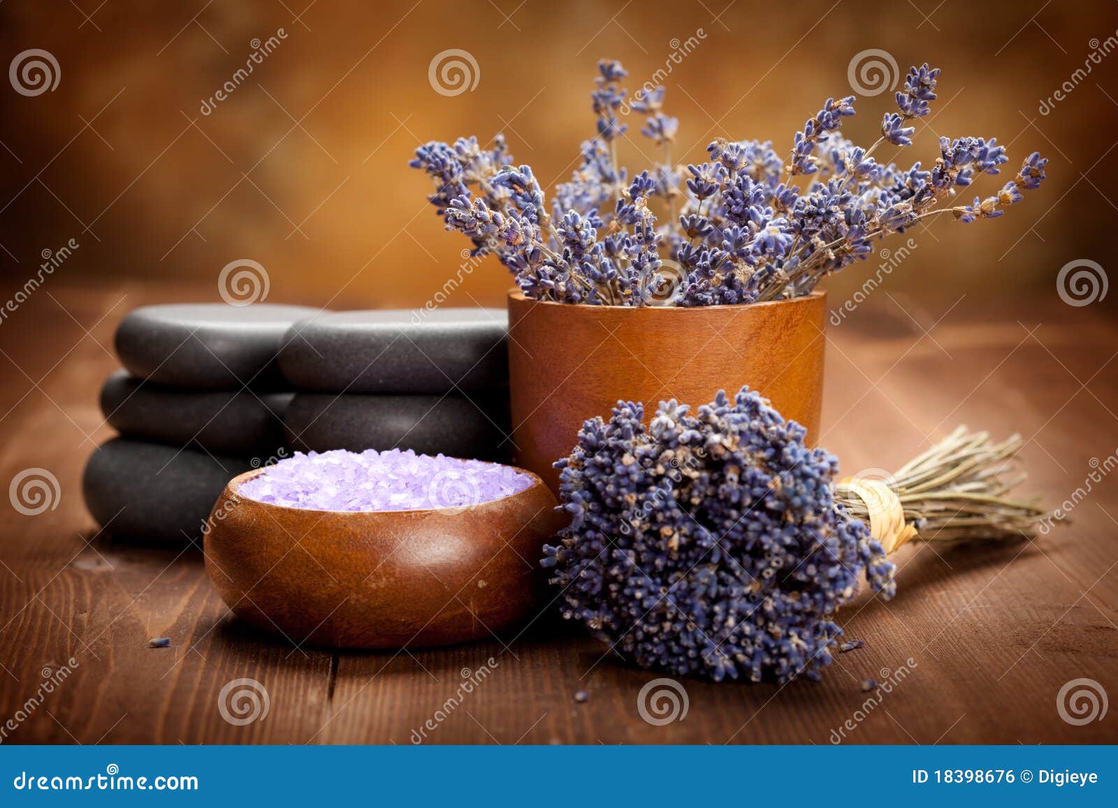 Aromatherapy Lavender Spa επεξεργασία Στοκ Εικόνες εικόνα από lifestyle, bathos 18398676