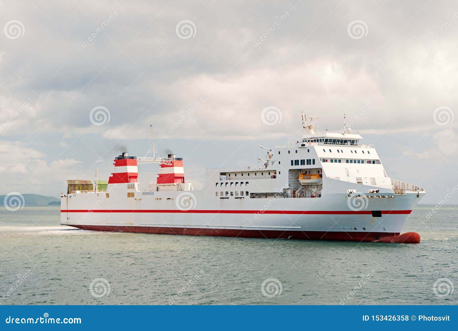 cruise ship around the world