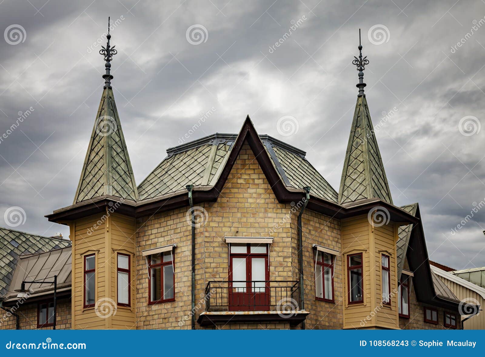 Arquitectura Gótica Del Renacimiento Imagen de archivo - Imagen de casa,  europeo: 108568243