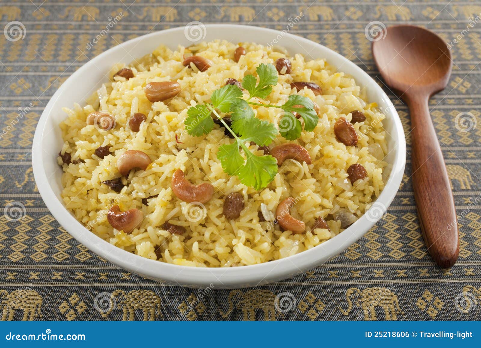 Arroz indio de Pillau foto de archivo. Imagen de anacardos 25218606