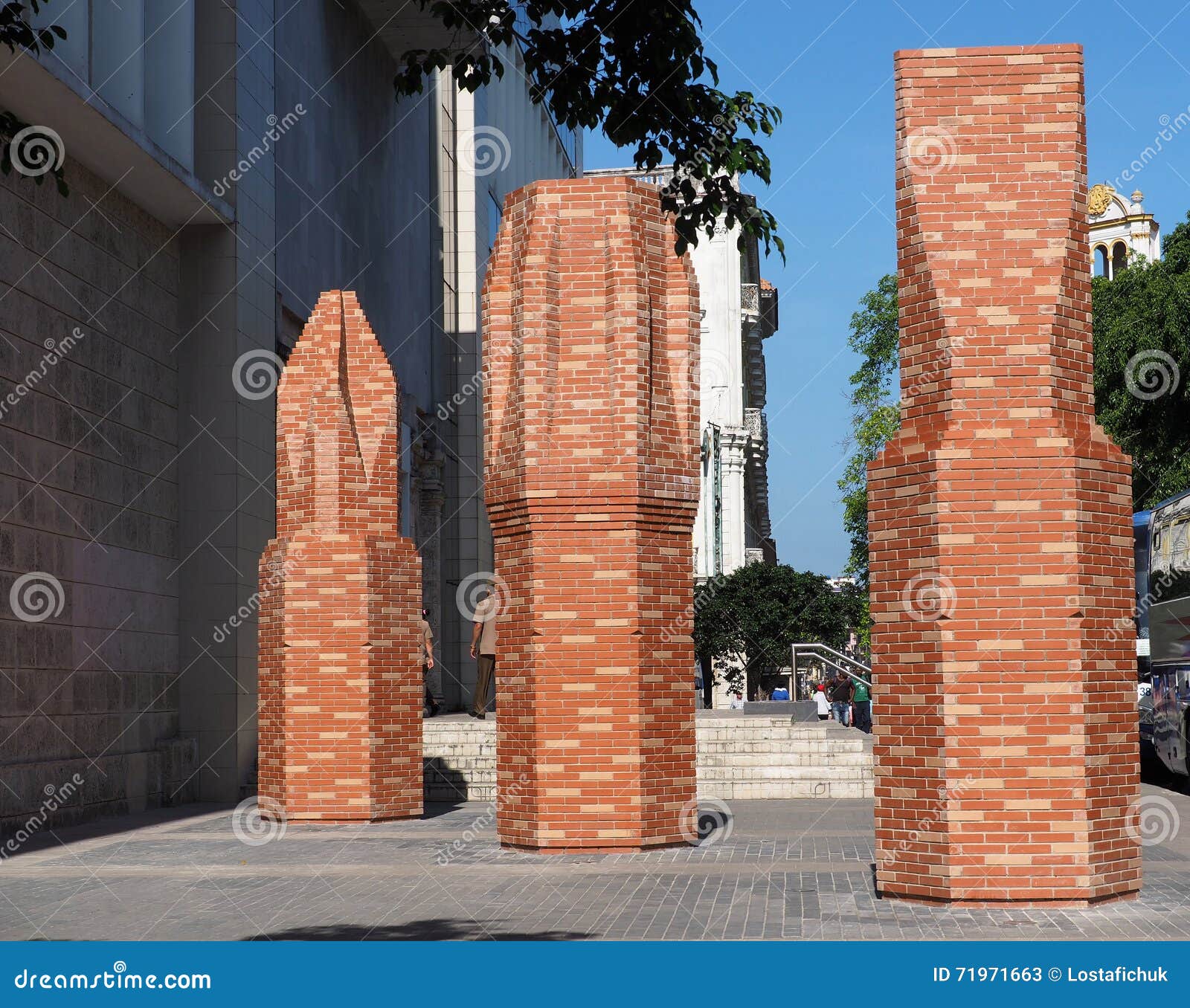 Art in Cuba editorial stock photo. Image of cuba, gallery 71971663