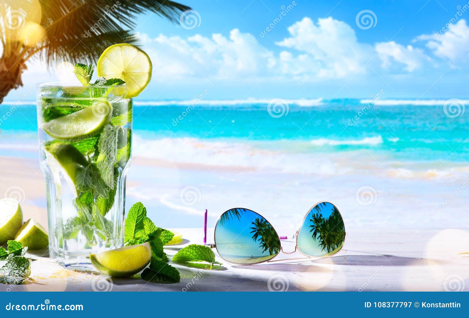 art summer tropical beach wine bar; mojito cocktail drink