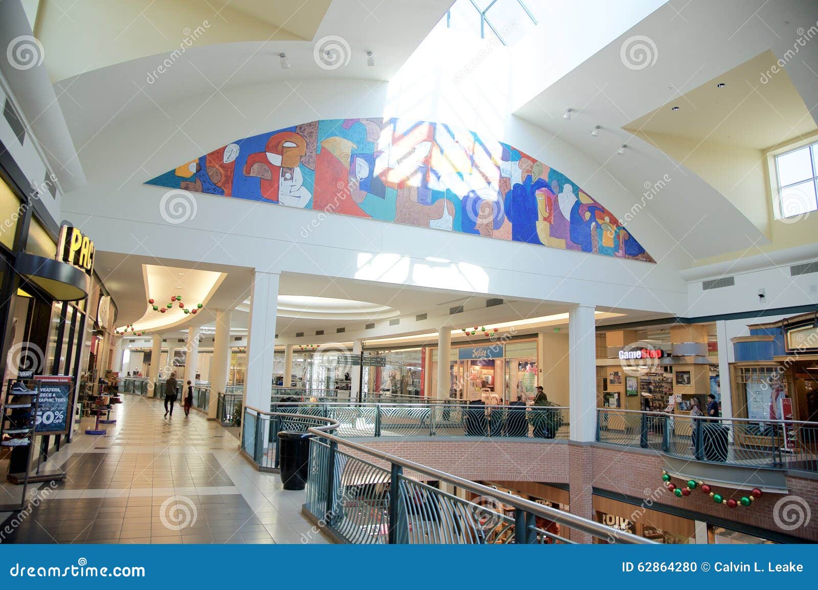 Art Work At The Wolfchase Mall, Memphis, Tennessee. Editorial Image - Image: 62864280