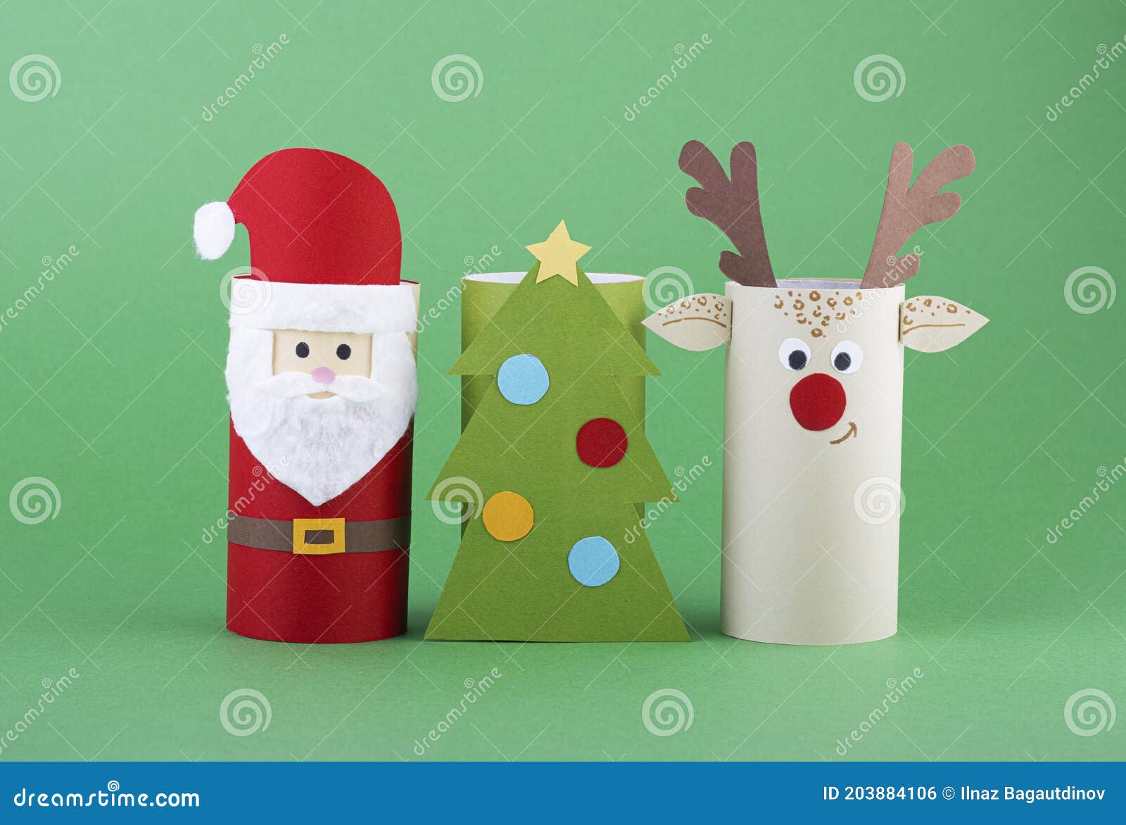 Artesanato De Natal Para Crianças Em Contexto Verde Foto de Stock - Imagem  de projeto, feriado: 203884106