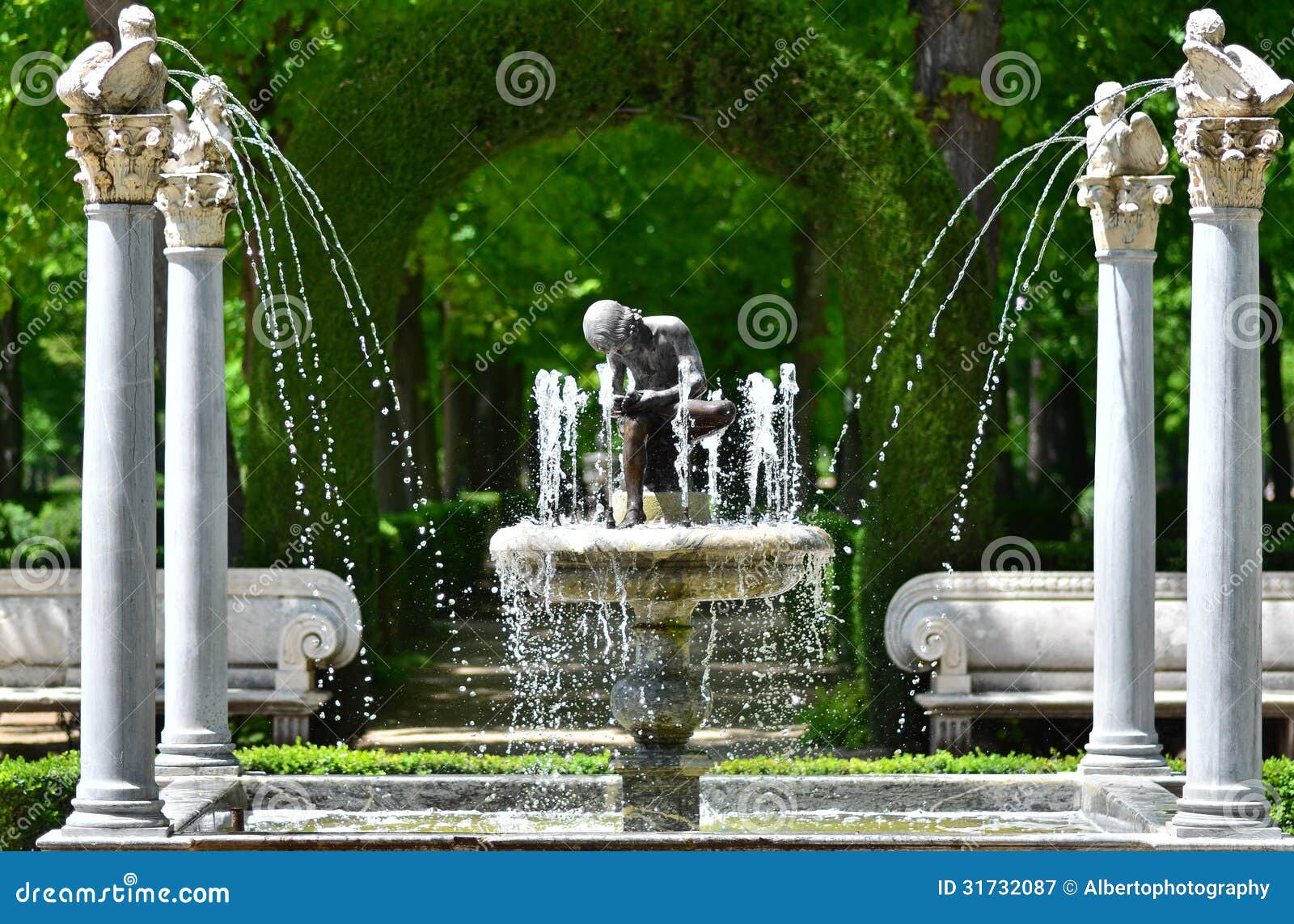 artesian well statue