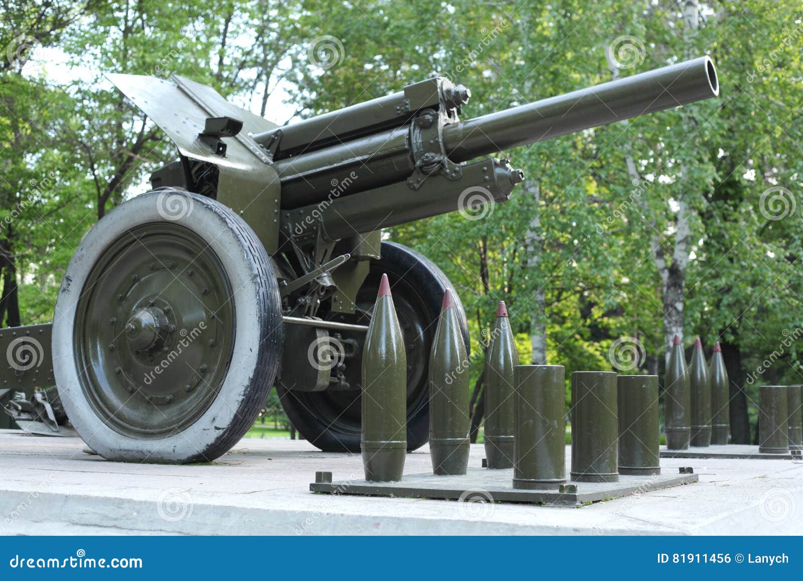 Artillery piece stock photo. Image of monument, park 81911456