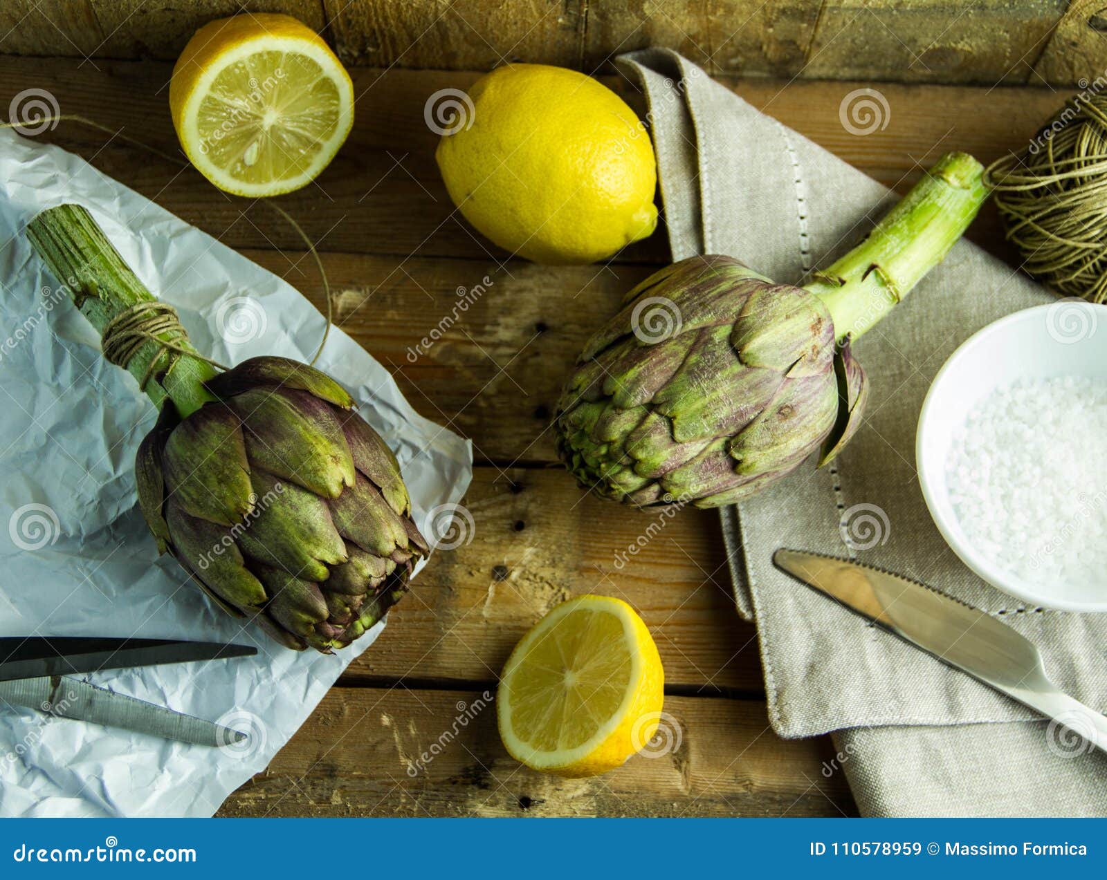 Artischocken Bereit Gekocht Zu Werden Stockbild - Bild von ...