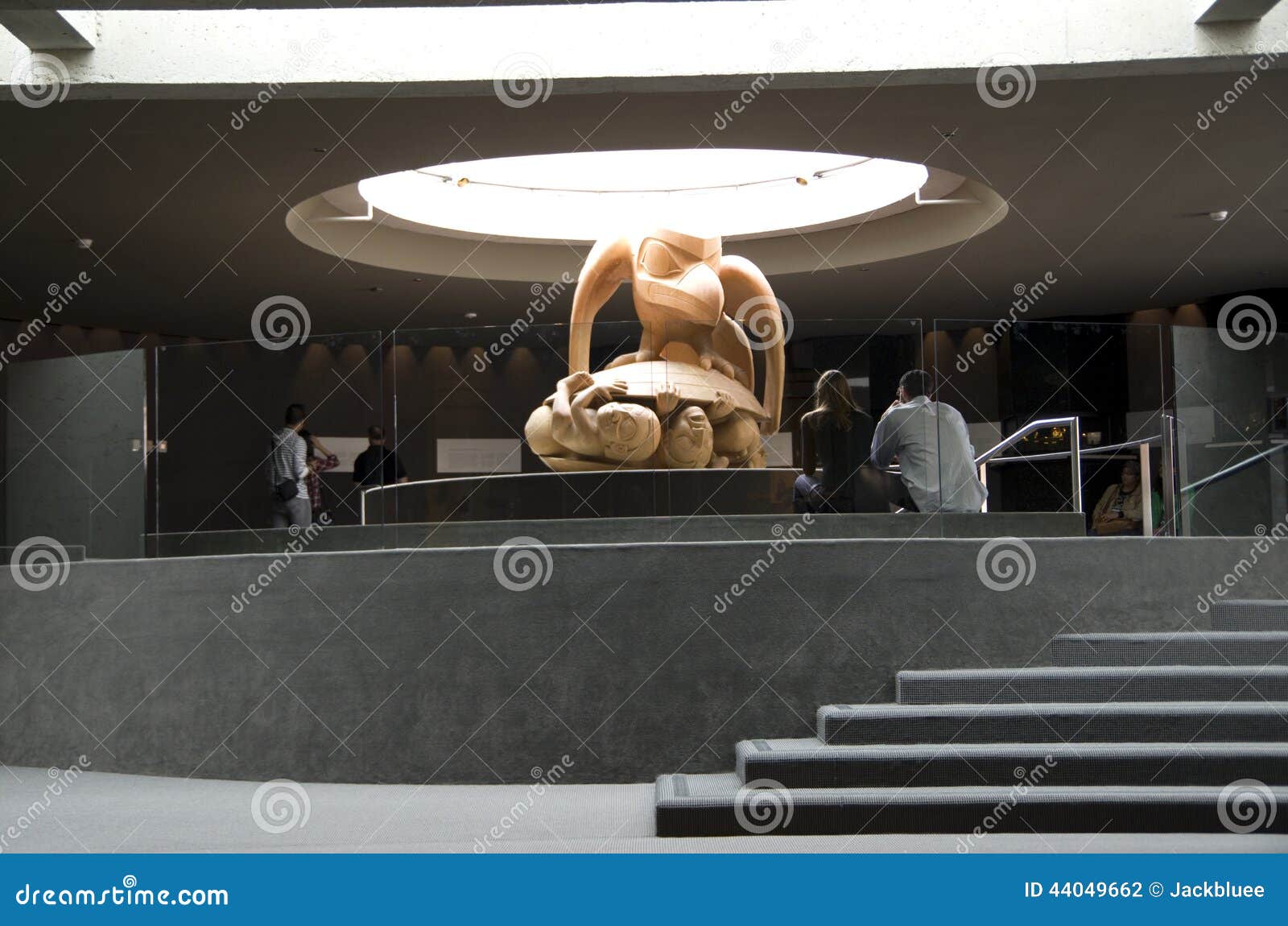 Artwork museum editorial photography. Image of lighting 44049662