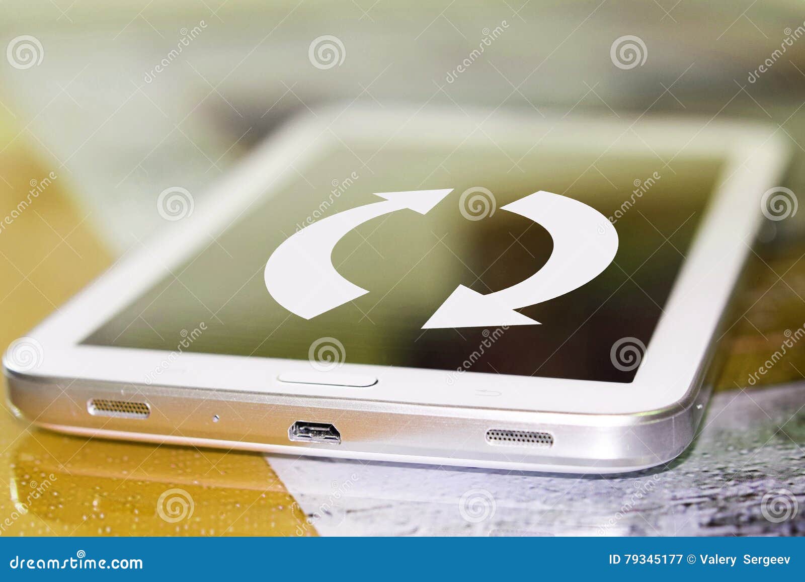 As Setas No Ecrã Do Telemóvel Imagem de Stock - Imagem de dispositivo,  internet: 79345177, image size:1600x1157