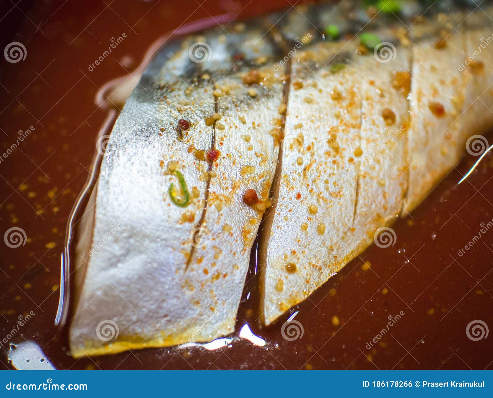 Asador De Pescado Con Salsa Japonesa Foto de archivo Imagen de comida