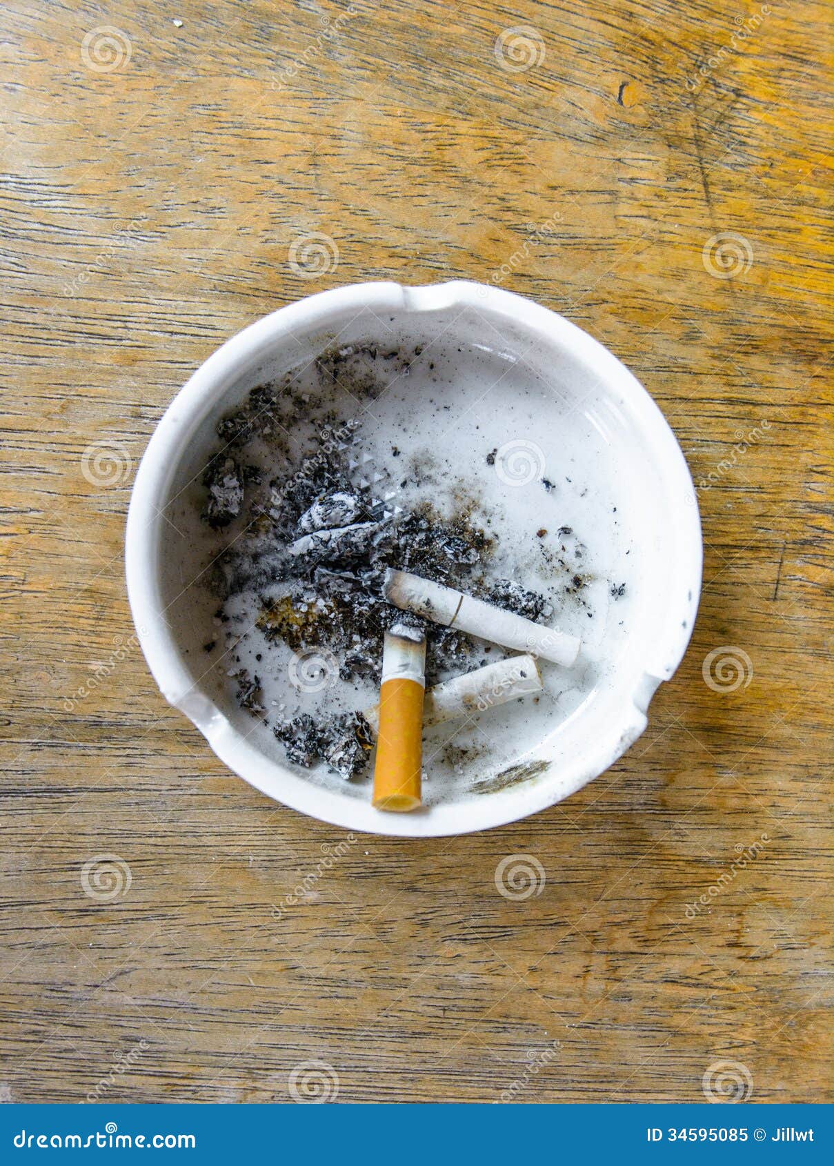 Ashtray and cigarette stock image. Image of nicotine 34595085