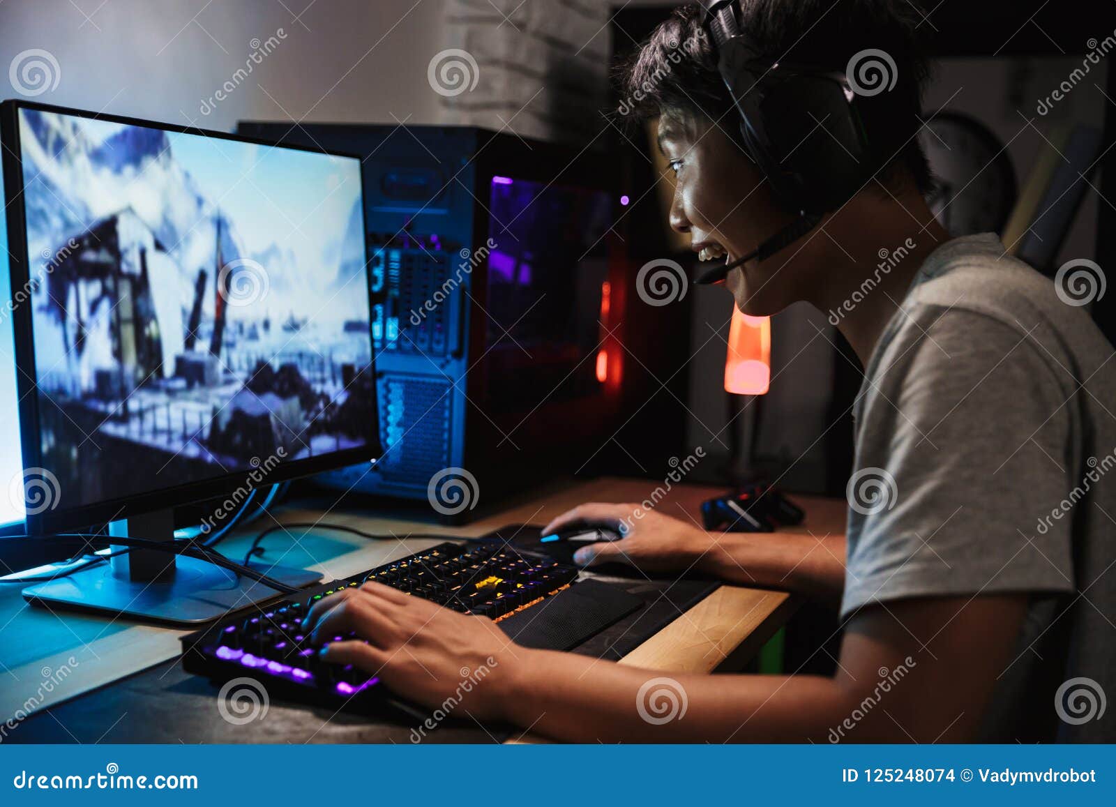 play video games online