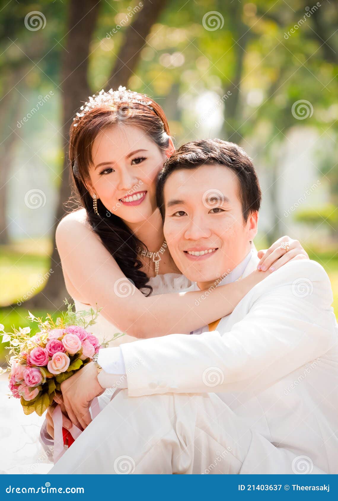 https://thumbs.dreamstime.com/z/asian-couple-21403637.jpg