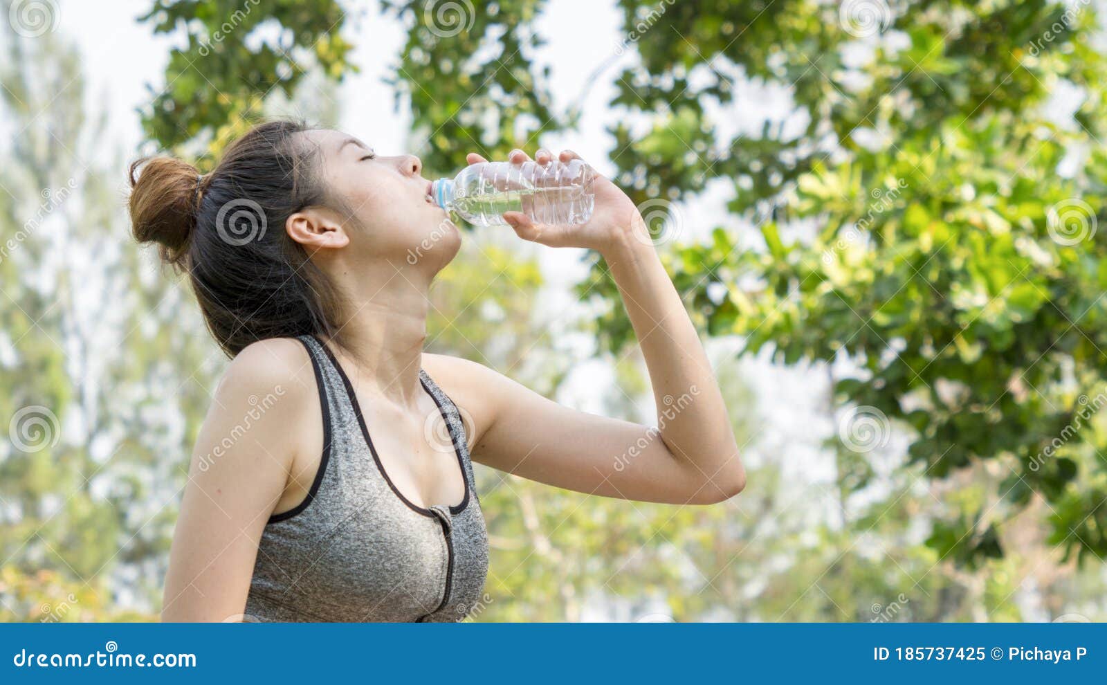 Asian Cute Sport Healthy Fit and Firm Slim Teen Girl Drink Water from  Plastic Bottle on the Hand in Summer Hot Day at Outdoor Stock Image - Image  of health, athlete: 185737425