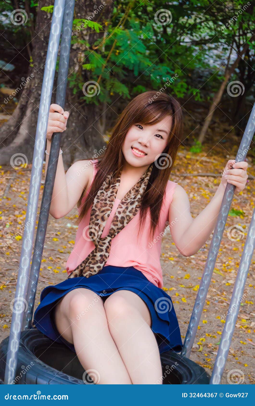 Asian girls play Asian girls play