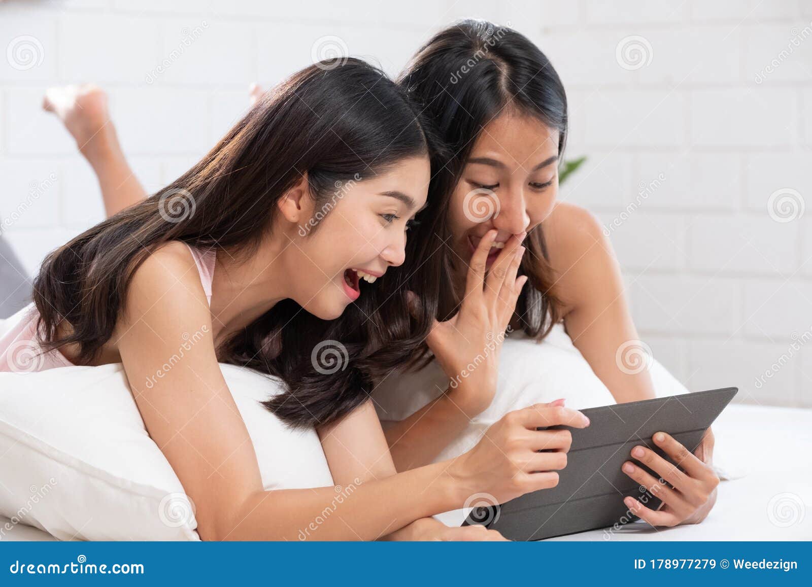 asian lesbian teens