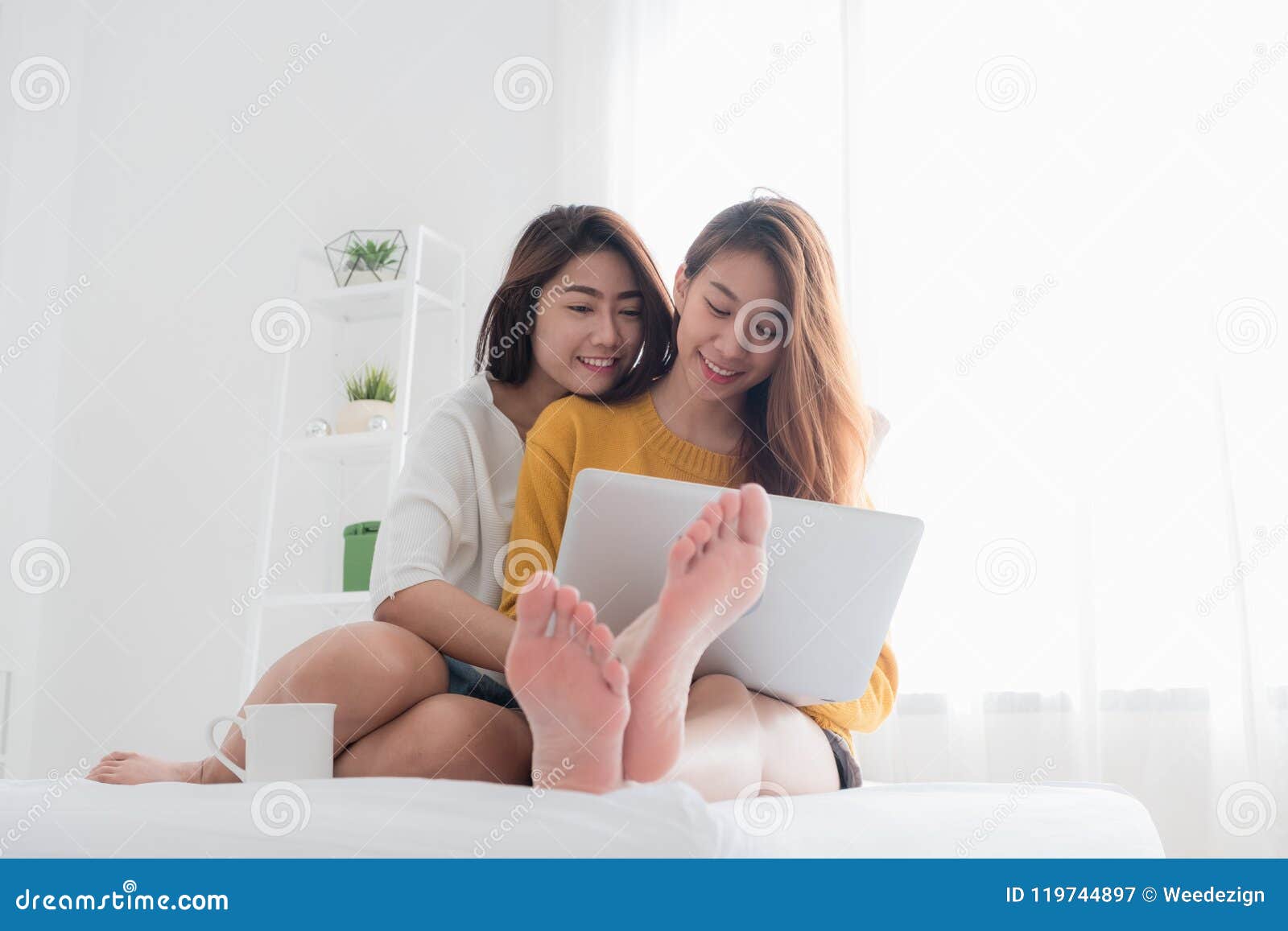 Lesbian Sit