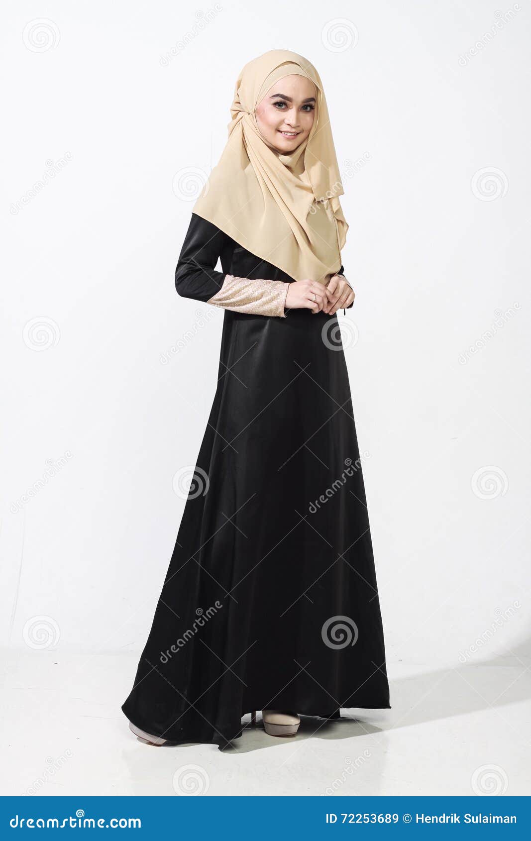 Asian Malay Woman Posing with Muslim Attire Stock Image - Image of ...